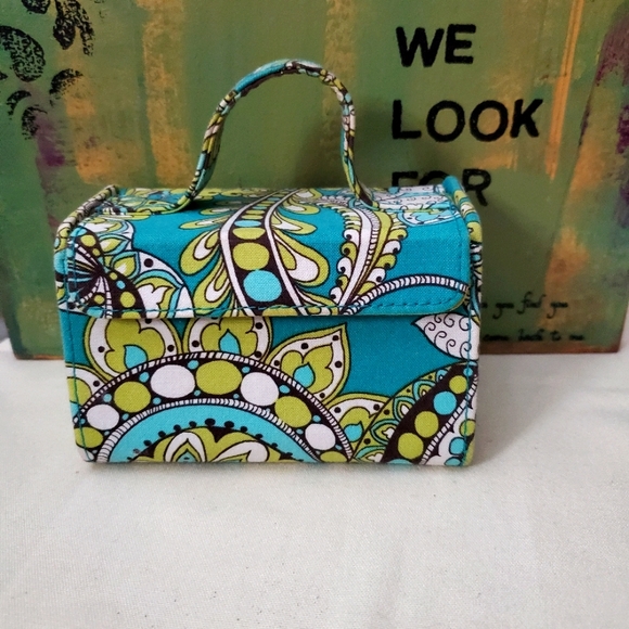 Vera Bradley Accessories - Vera Bradley jewelry case